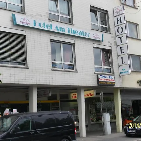 Am Theater 2*